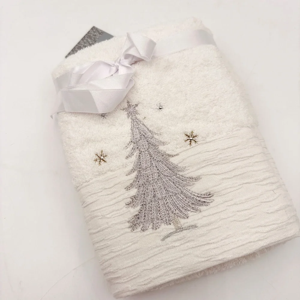 Glitz + Glimmer White Christmas Tree Embroidered Hand Towels Set of 2 Cotton NEW